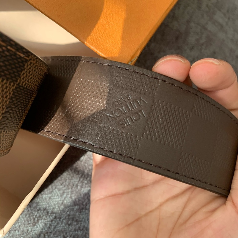 Men’s Louis Vuitton belt - Picture 4 of 7